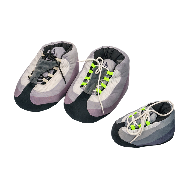 Szare sportowe pluszowe buty